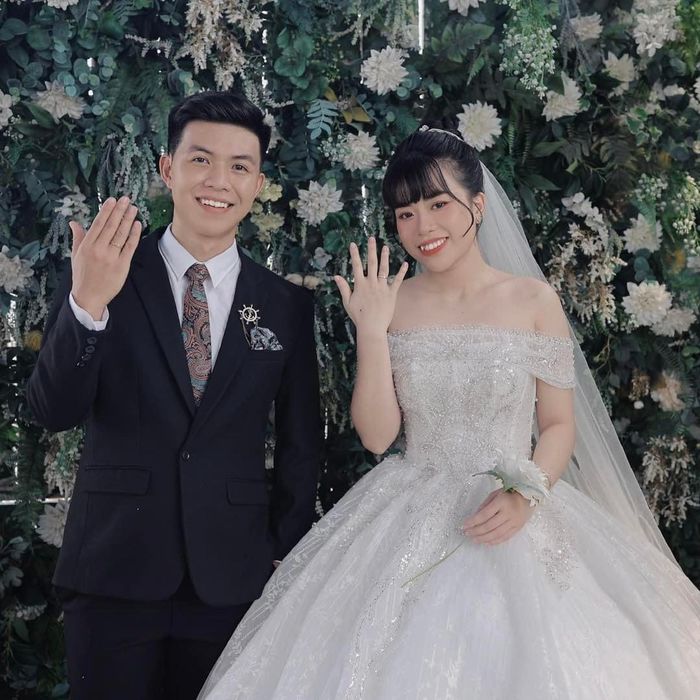 Cô gái 2 năm đợi người yêu đi nghĩa vụ và cái kết đầy ngọt ngào