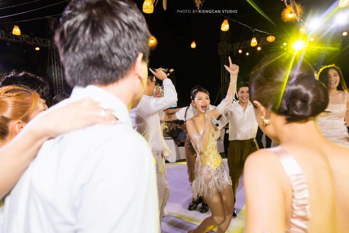 Dàn sao Việt quậy đục nước trong đám cưới Minh Hằng