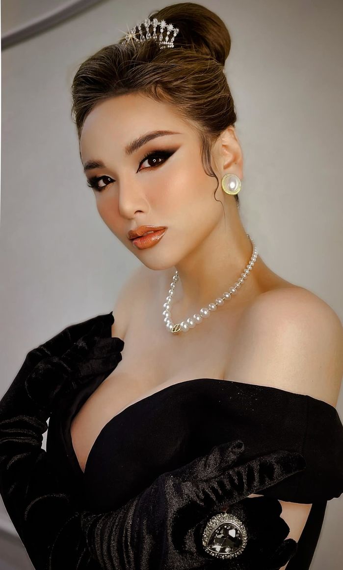 Diễm Hương đăng ảnh gia đình 3 người giữa tin bí mật cưới đại gia