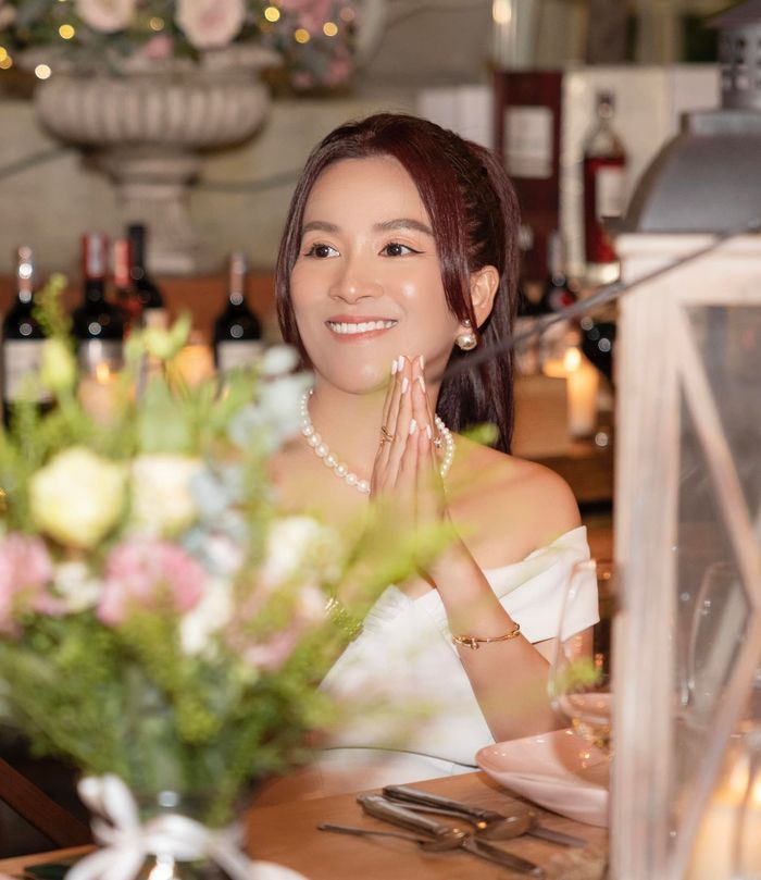 Sắc vóc nóc nhà dàn nam diễn viên Việt: vợ Bình Minh ngày càng trẻ