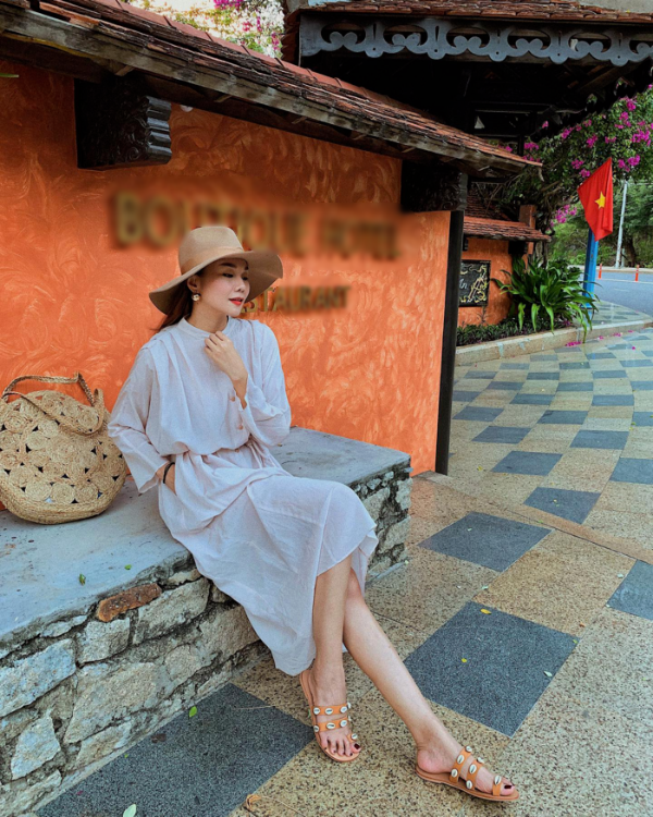 Học cách mỹ nữ Việt kết thân với giày sandal: Rất xinh và năng động