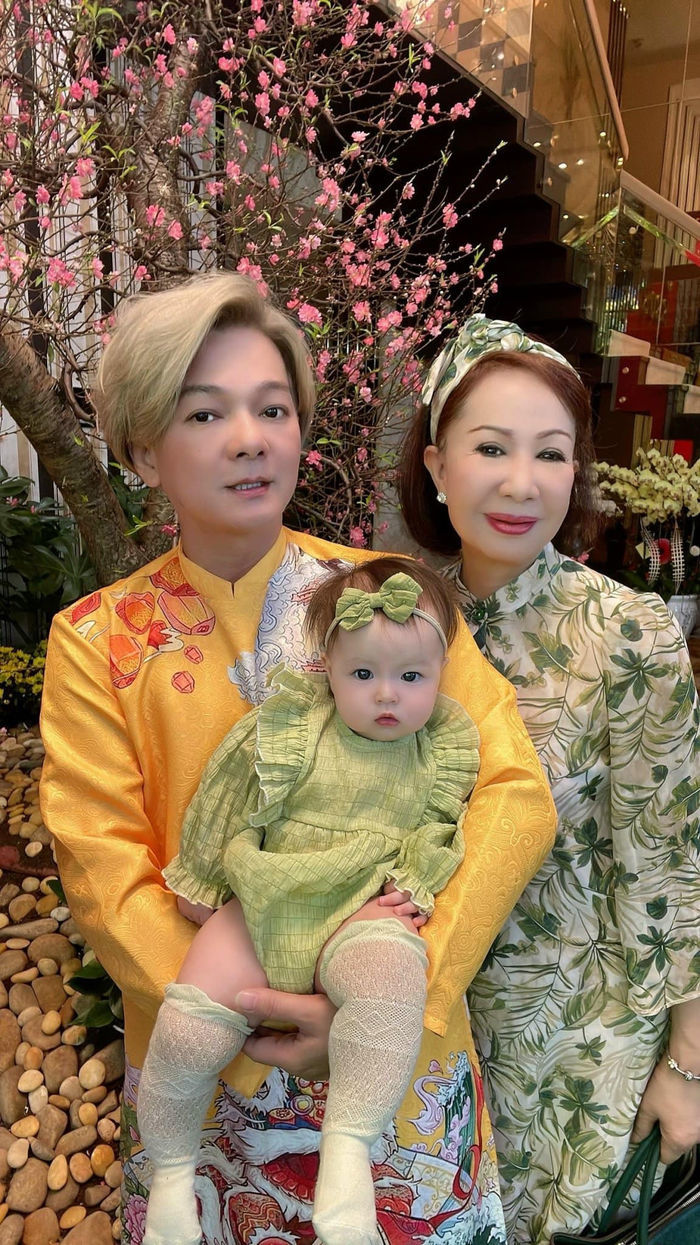 Hôn nhân của sao Việt không con cái: Hương Lan 34 năm vẫn mặn nồng