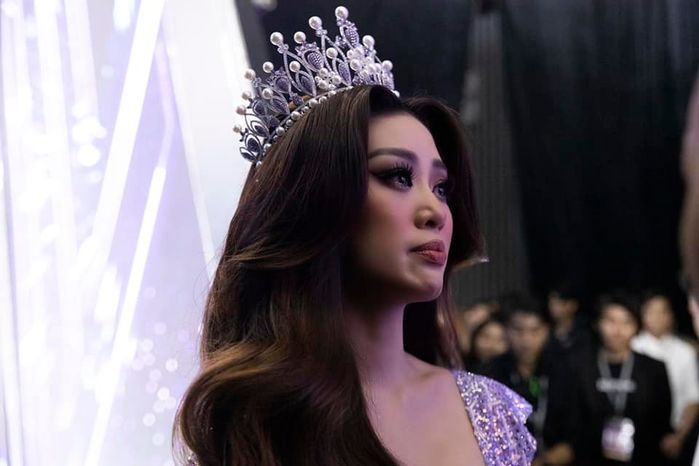 Khánh Vân hôm trước khóc trôi son, hôm sau đòi debut làm diễn viên hài