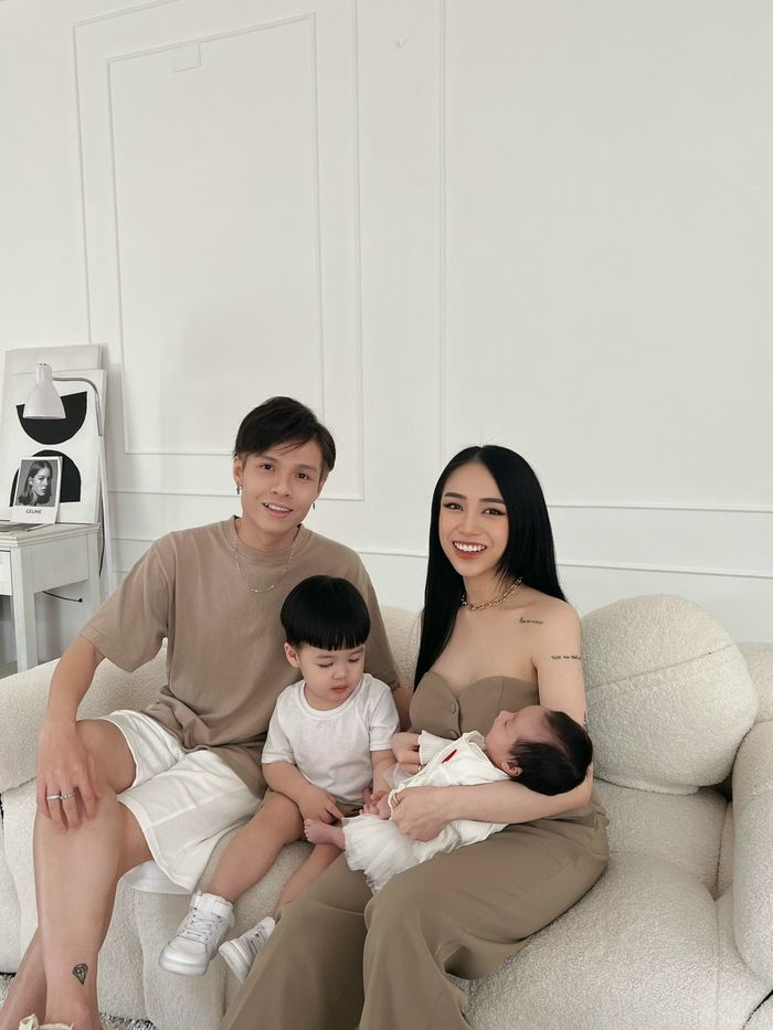 Khéo đẻ như rich kid Joyce Phạm mới tuổi 23 đã đủ nếp, đủ tẻ
