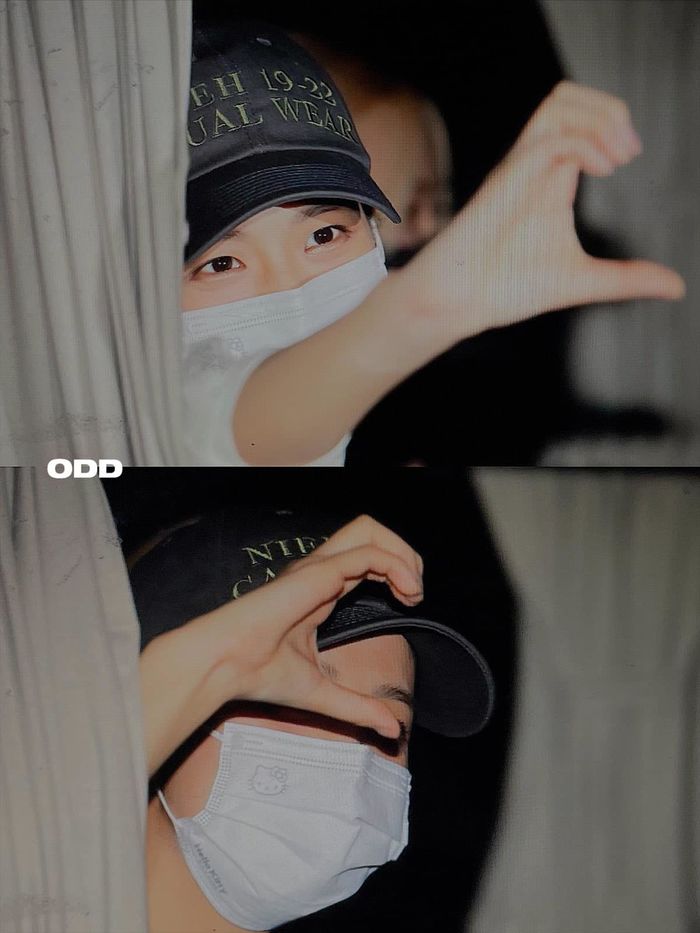 Kim Jisoo chưa khi nào hết ấm áp 6 năm qua: Mang sẵn kẹo để tặng fan