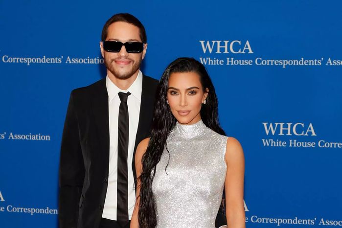 Kim Kardashian cảm động vì tình cảm của bạn trai dành cho con mình
