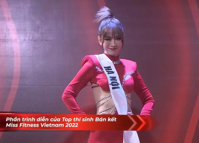 Lọt bán kết, hot TikTok Lê Bống trình diễn Thailand Fashion Week 2022
