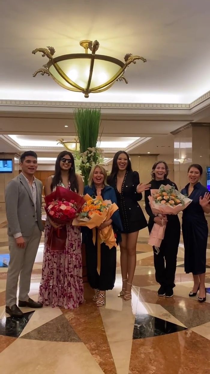 Miss Universe 2021 đến Việt Nam: Kim Duyên và BTC đích thân ra đón
