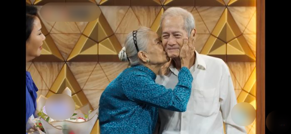 Mối tình ông bà 50 năm vẫn ngọt như mía lùi: Em thương anh