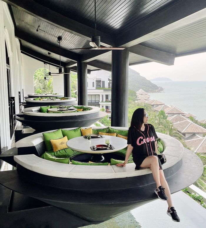 Mỹ nhân bầu bí, chồng đại gia thưởng liền tay: Phanh Lee đi châu Âu