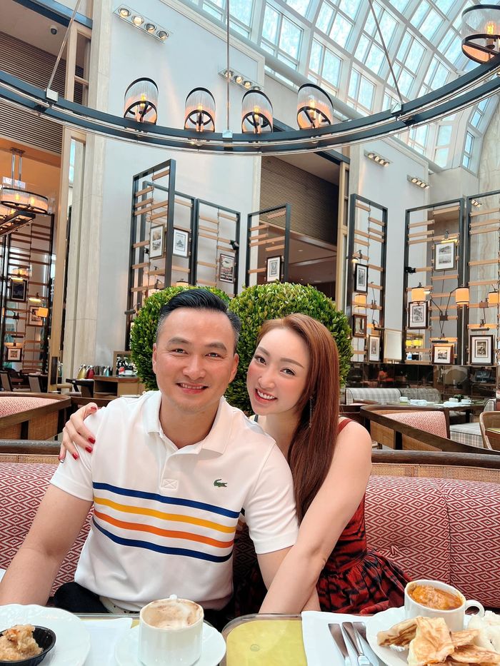 Mỹ nhân bầu bí, chồng đại gia thưởng liền tay: Phanh Lee đi châu Âu