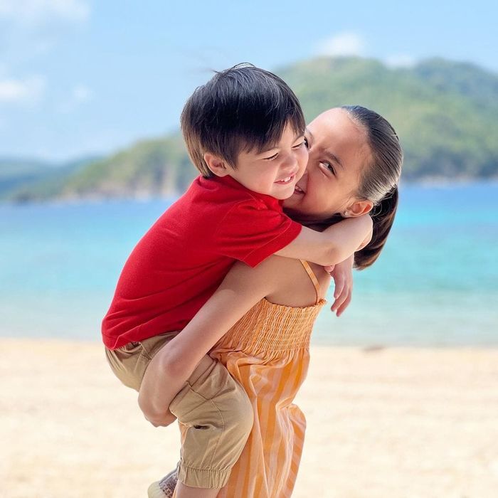 Mỹ nhân đẹp nhất Philippines: Chấp nhận từ chối đóng phim vì 2 con