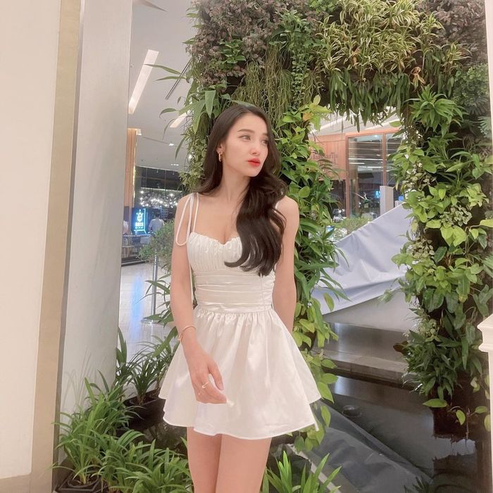 Mỹ nhân Thái Lan có cuộc đời như phim: Mẹ là bà nội, anh trai là bố