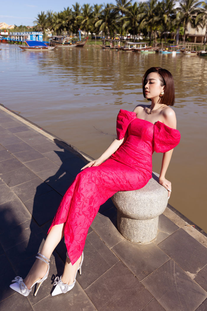 Mỹ nhân Việt bắt trend giày công chúa: vợ Phan Thành phải chờ 3 tháng