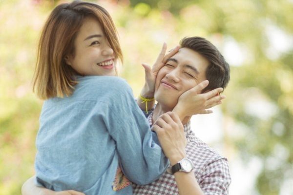 Mỹ nhân Việt sau chia tay có làm bạn với người cũ không?