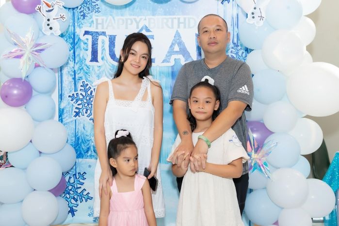 Nhóm H.A.T sau 17 năm tan rã: Phạm Quỳnh Anh mang bầu lần 3