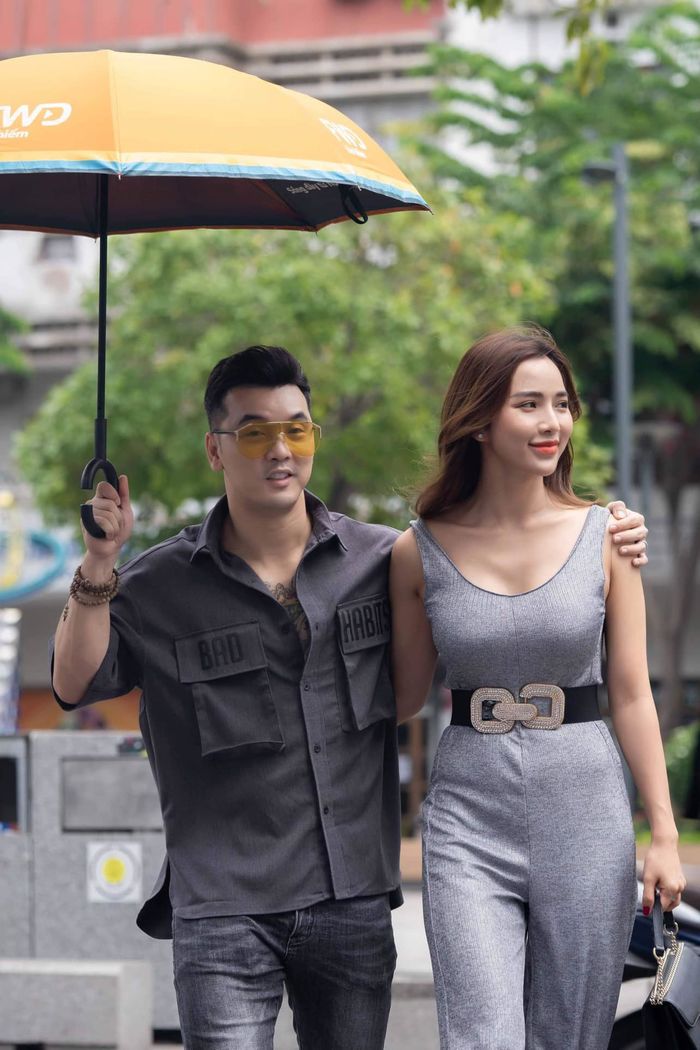 Mẹ bỉm 3 con quyến rũ bậc nhất Vbiz: Vy Oanh đã thoát mác bà đẻ