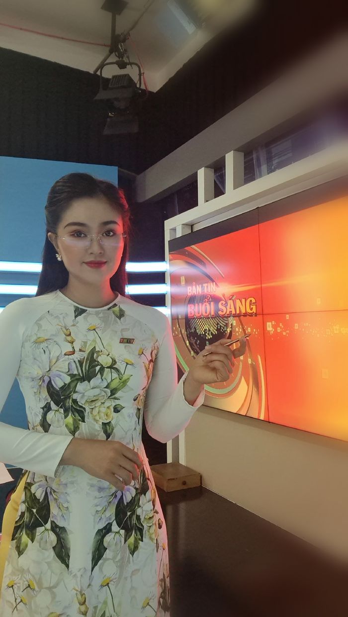 Những cô em gái tài sắc của sao Việt: Cô ba nhà Lê Phương như Hoa hậu