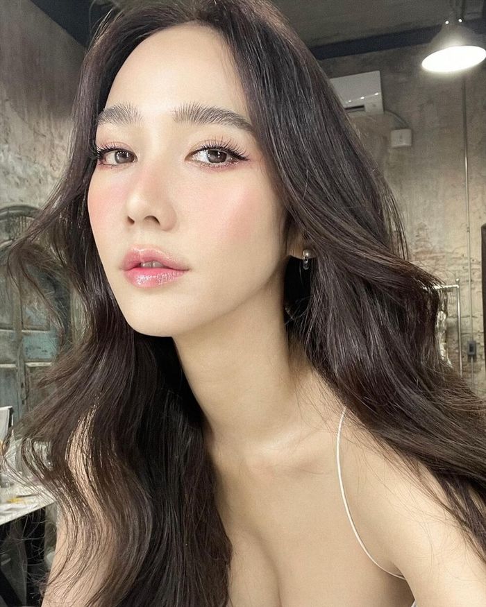 Mỹ nữ Hàn - Thái là đồng niên: Kim Ji Won liệu có ăn đứt ma nữ Thái