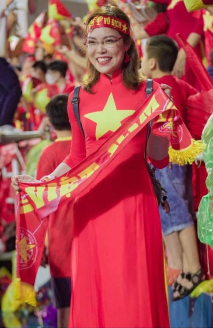 Những nàng khuyết giàu nghị lực: Nàng làm hoa hậu, nàng làm hoa khôi