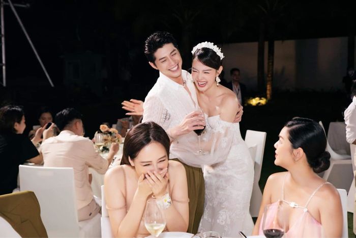 Noo Phước Thịnh đăng ảnh với Mai Phương Thúy: Đã đến lúc cưới