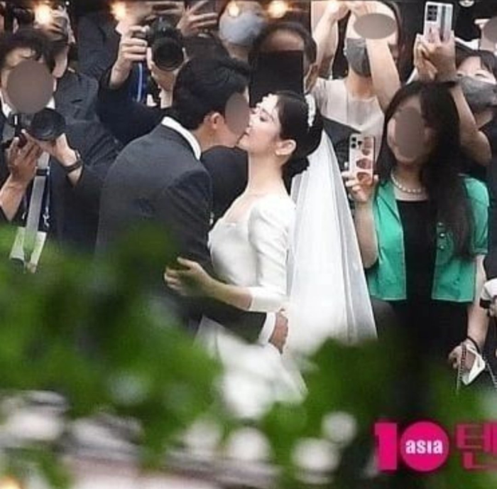 Nửa đầu 2022 Kbiz toàn tin vui: Jang Nara ngoài 40 chính thức hết ế