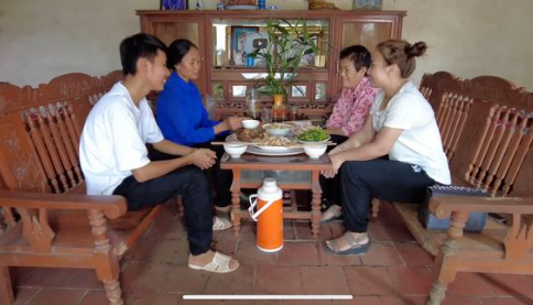 Quỳnh Trần JP tiếp tục hành trình thăm Youtuber lớn tuổi tại Việt Nam