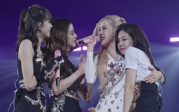 Rosé tuyệt vời như thế nào qua mắt stylist: Cô ấy như một thiên thần