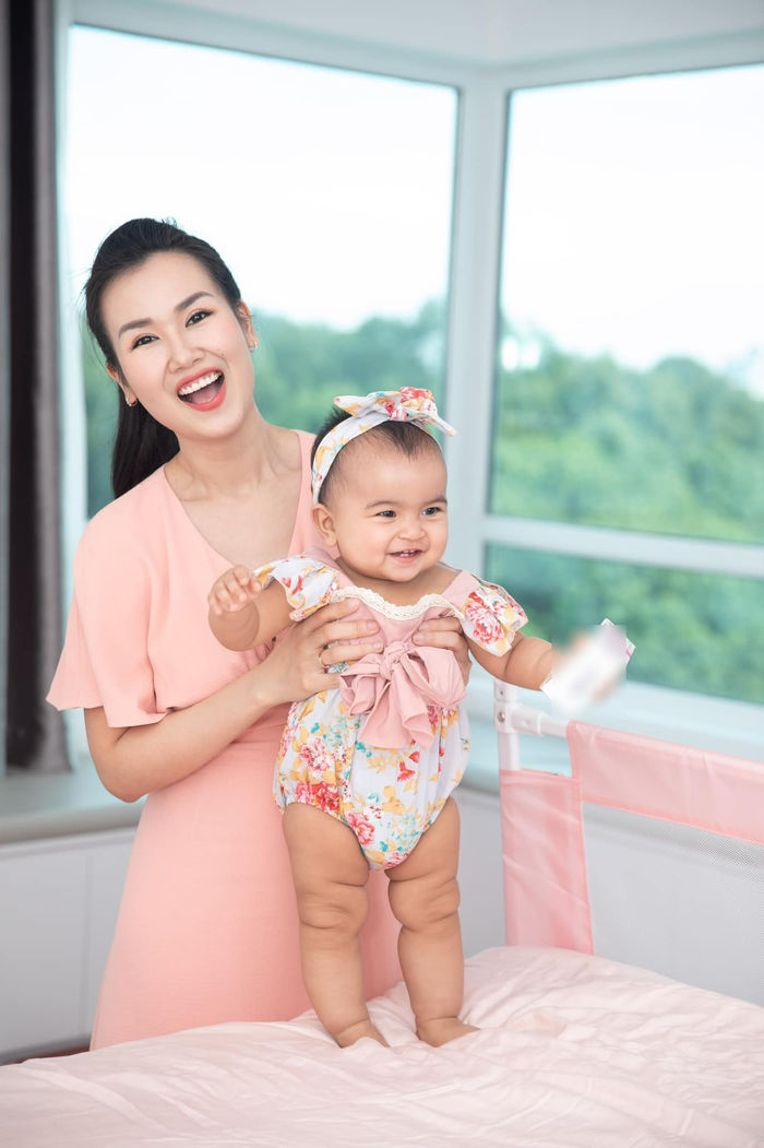 Sao Việt cho con ăn dặm: Bảo Thy nấu bằng nguyên liệu hơn 1 triệu/kg