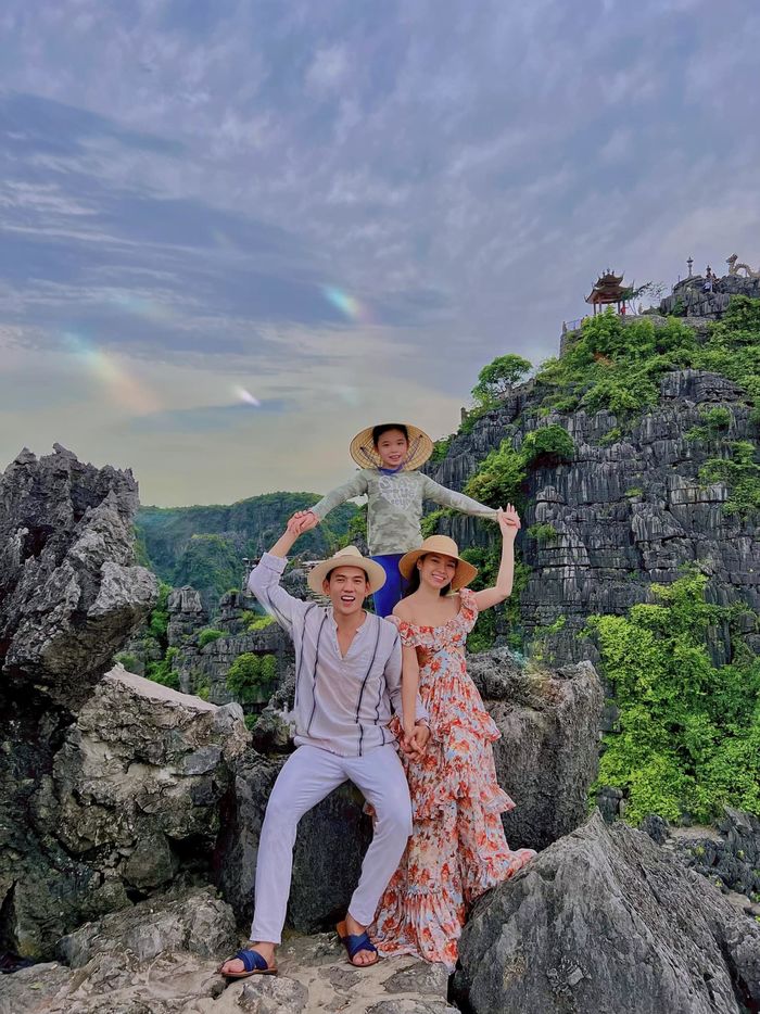 Sao Việt đi du lịch hè ở đâu: Phương Trinh Jolie check-in toàn chỗ đẹp