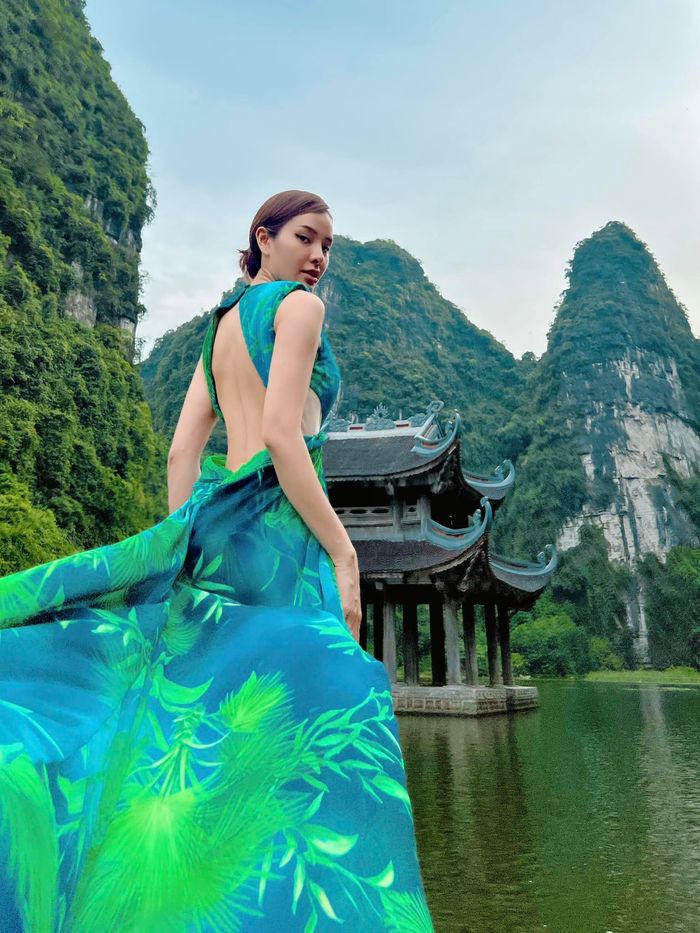 Sao Việt đi du lịch hè ở đâu: Phương Trinh Jolie check-in toàn chỗ đẹp