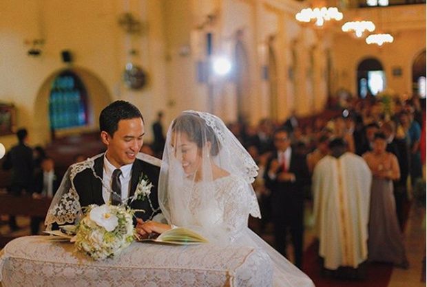 Sao Việt tổ chức đám cưới: Mạc Văn Khoa lỗ nặng, Thủy Tiên lãi to