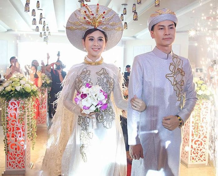 Sao Việt tổ chức đám cưới: Mạc Văn Khoa lỗ nặng, Thủy Tiên lãi to