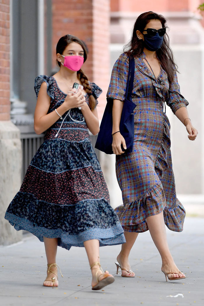 Suri Cruise ở tuổi 16: Thiếu nữ cao hơn 1m70, visual điện ảnh giống bố