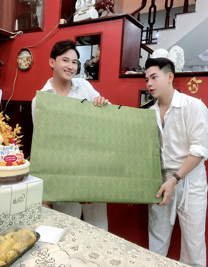 Thanh Đoàn chuẩn nóc nhà quyền lực: Hà Trí Quang răm rắp nghe theo