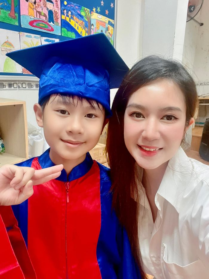 Thành tích học tập của con cái sao Việt: Ái nữ nhà Mai Phương đáng nể