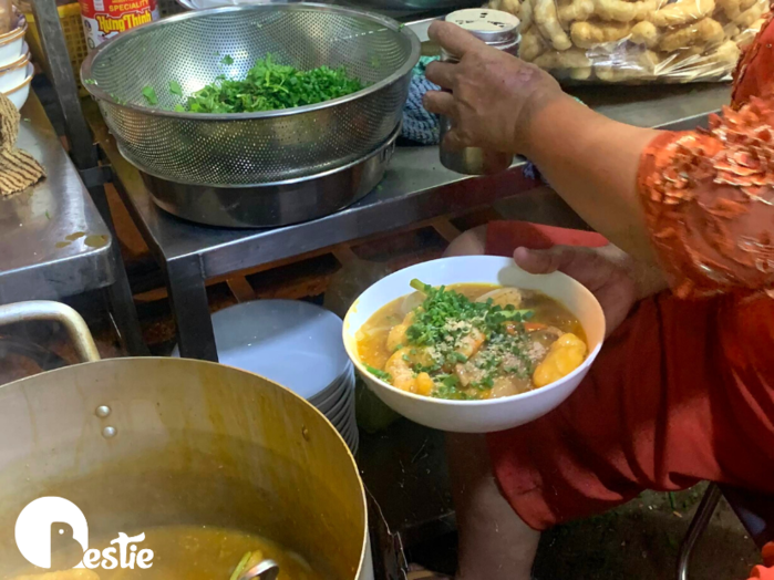 Chủ quán bánh canh 700k: Thuận mua vừa bán, đồng ý rồi lại nói khác