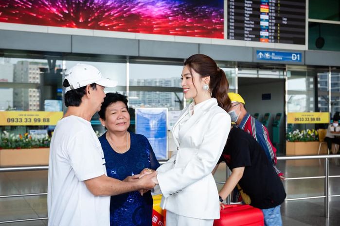 Trân Đài rạng rỡ lên đường sang Thái Lan tham dự MIQ 2022