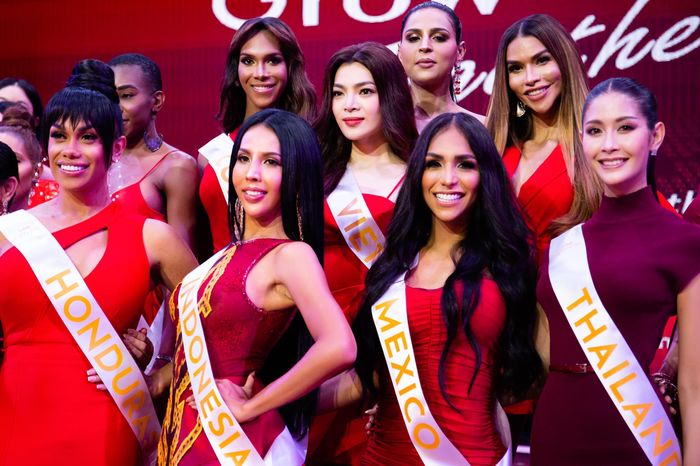 Trang phục dân tộc của Trân Đài tại Hoa hậu Chuyển giới Quốc tế 2022