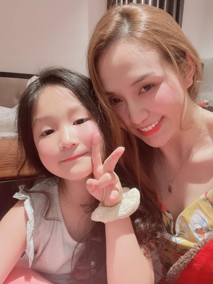 Tuấn Hưng hậu giải nghệ: Ở nhà nấu cơm, rửa chén, chăm con thay vợ