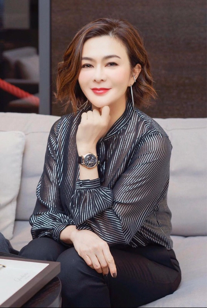 Từng là chị em thân, nay Lưu Gia Linh - Quan Chi Lâm toang hẳn