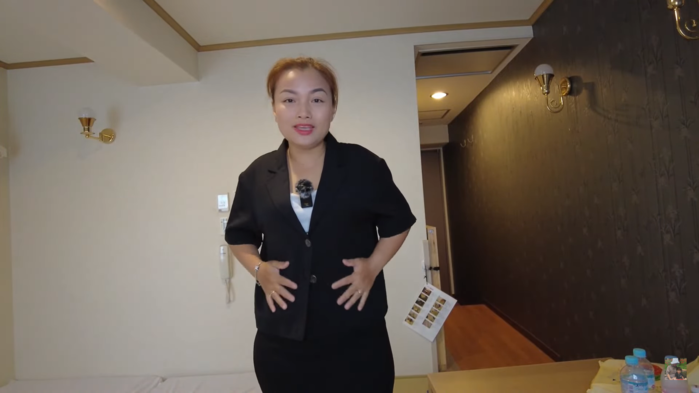 Youtuber Quỳnh Trần JP đi phỏng vấn, tìm công việc mới tại Nhật Bản