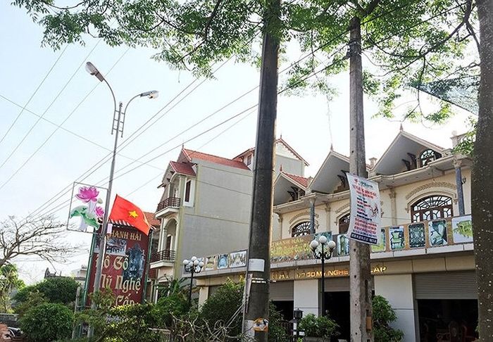 Nửa dân trong làng phất lên thành đại gia nhờ đồ gỗ mỹ nghệ