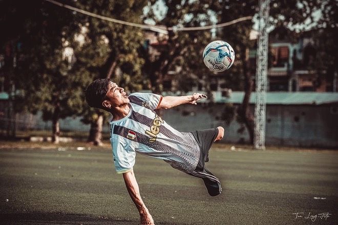 Cậu bạn không chân và niềm đam mê mãnh liệt với trái bóng tròn