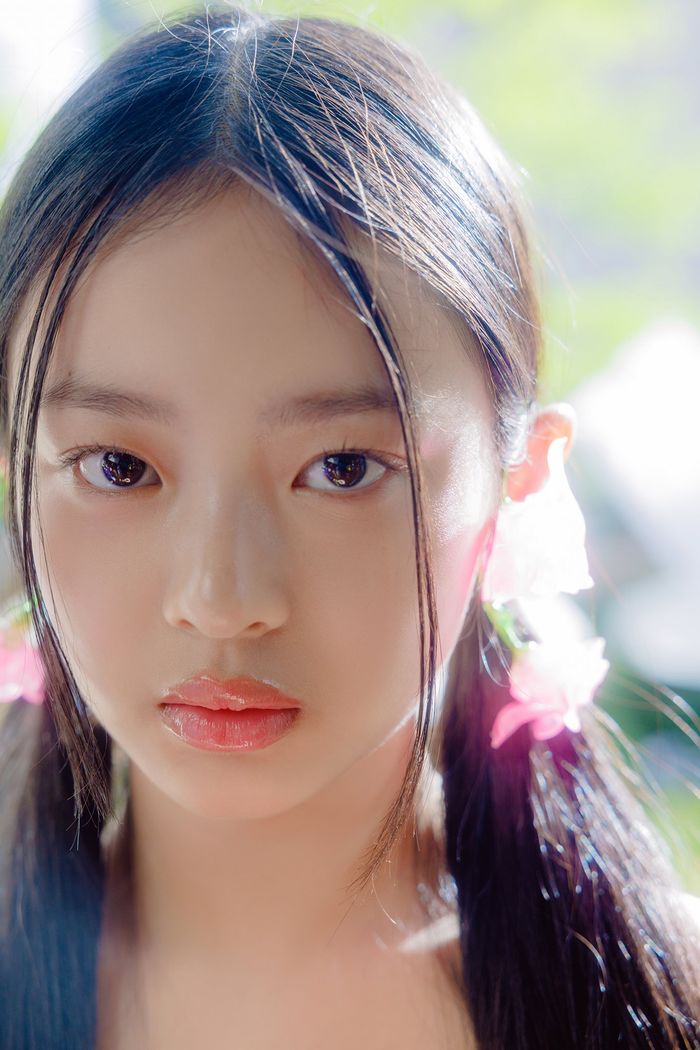 Dàn idol xịn sò đến từ xứ sở chuột túi: Hanni gây bão làng nhạc Kpop