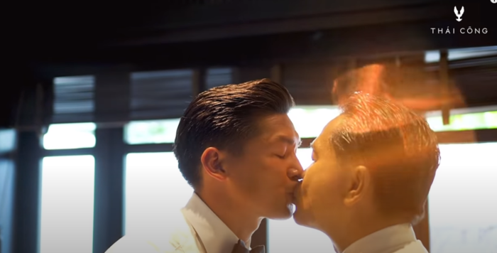 Cuộc sống của NTK Thái Công và bạn trai kém 17 tuổi sau đám cưới
