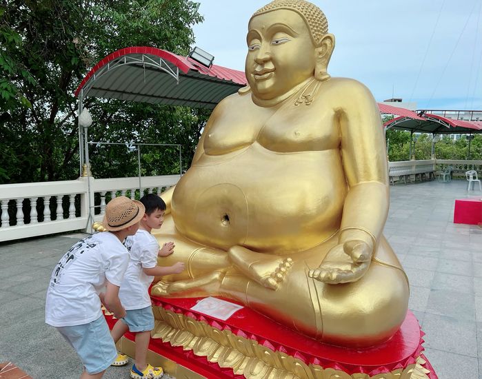 Ảnh hot sao Việt 16/7: Thùy Tiên hỏi Quang Linh lý do chỉ follow mình