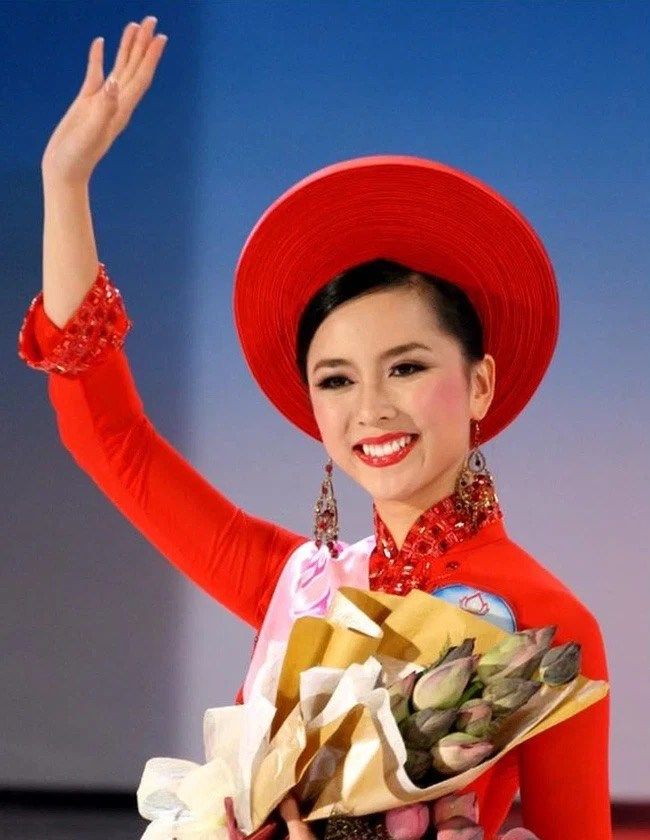 Á hậu Thủy Tiên khởi động chuyến Homecoming ở quê nhà Đồng Tháp