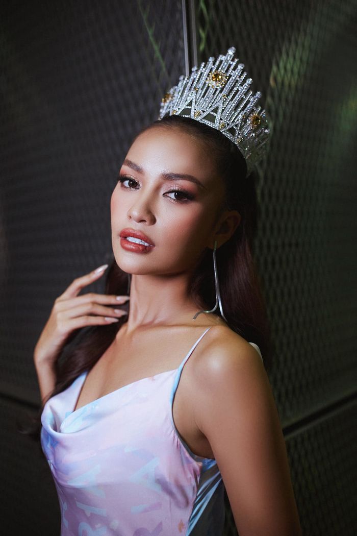 Á hậu Vũ Hoàng My trực tiếp đào tạo Ngọc Châu thi Miss Universe 2022