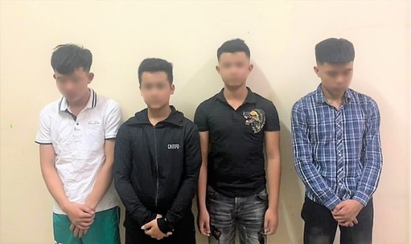 Ấm lòng trước sự bao dung của vợ chồng lão nông chủ ruộng dưa hấu